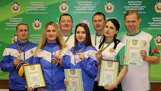 Волейбольная команда Госинспекции завоевала бронзу