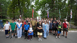 Госинспекторы — детям: уроки бережного отношения к природе прошли в «Золотых песках»